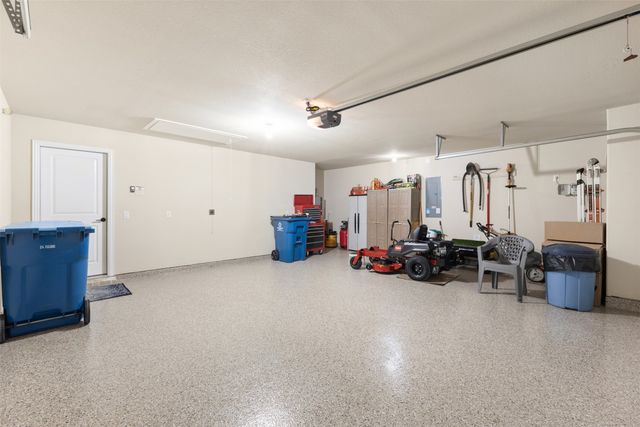 1004 Bessie Drive, Desoto, TX 75115
