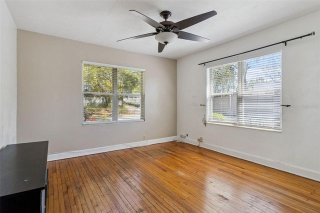 3016 N ALBANY AVENUE, Tampa, FL 33607