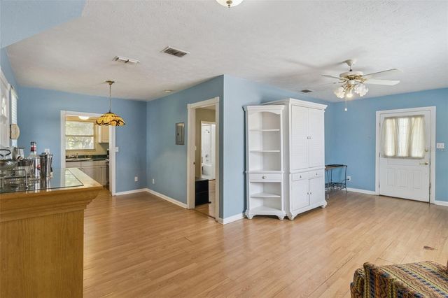 3016 N ALBANY AVENUE, Tampa, FL 33607