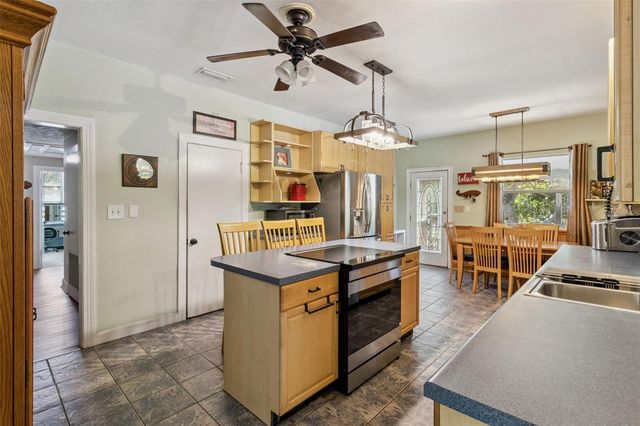 3016 N ALBANY AVENUE, Tampa, FL 33607