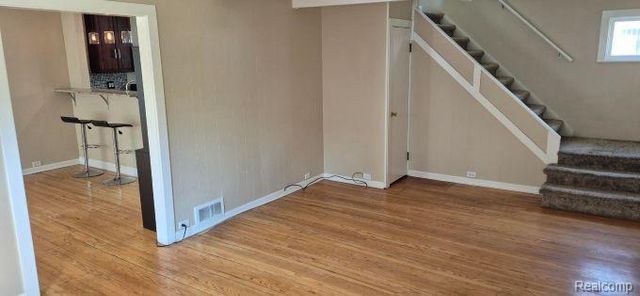 830 Knowles Street, Royal Oak, MI 48067