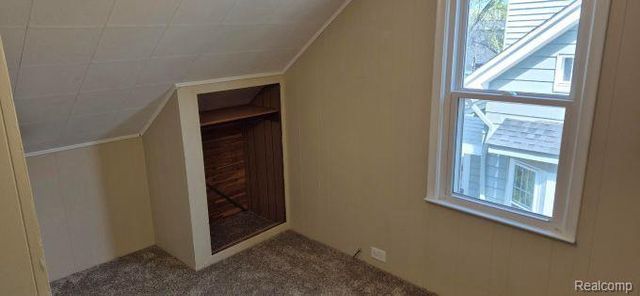 830 Knowles Street, Royal Oak, MI 48067