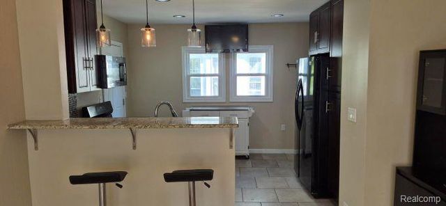 830 Knowles Street, Royal Oak, MI 48067