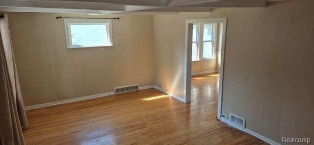 830 Knowles Street, Royal Oak, MI 48067