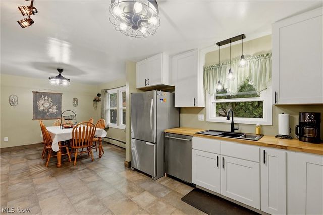 1708 Coventry Avenue NE, Warren, OH 44483