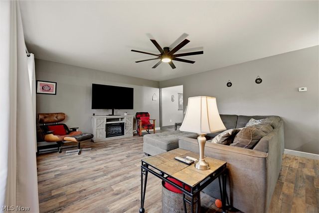 1708 Coventry Avenue NE, Warren, OH 44483