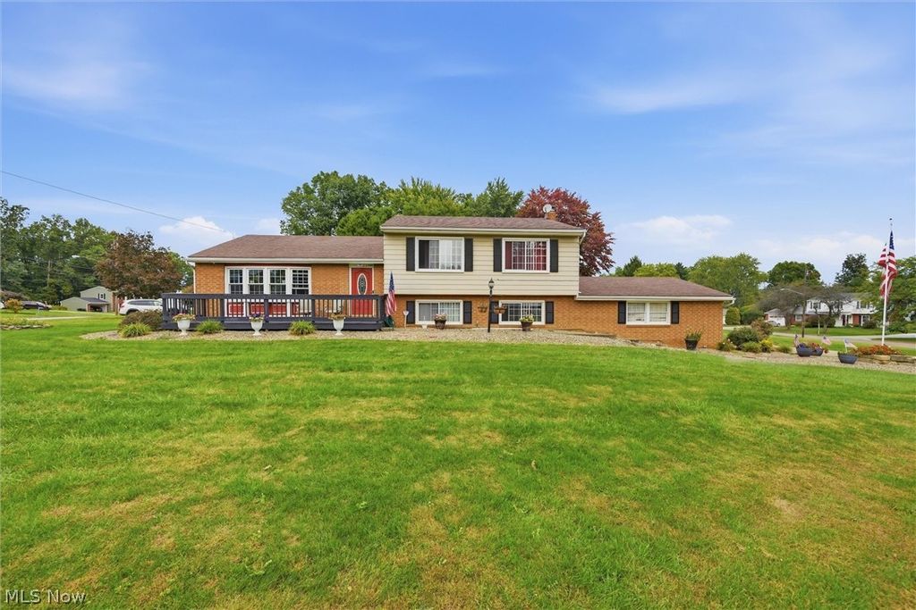1708 Coventry Avenue NE, Warren, OH 44483