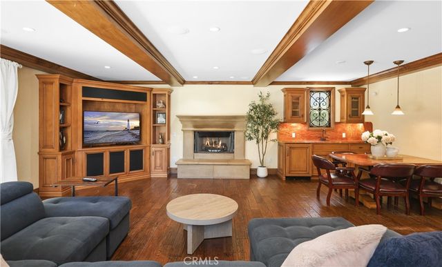 21822 Seacrest Ln, Huntington Beach, CA 92646