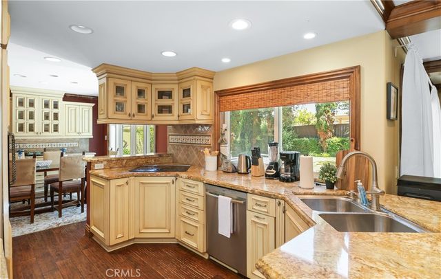 21822 Seacrest Ln, Huntington Beach, CA 92646