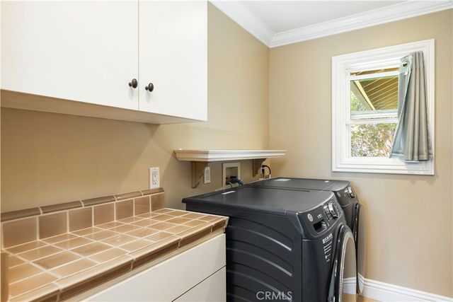 21822 Seacrest Ln, Huntington Beach, CA 92646