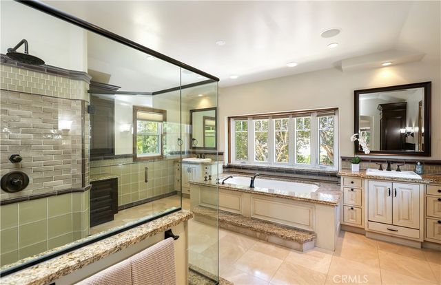 21822 Seacrest Ln, Huntington Beach, CA 92646