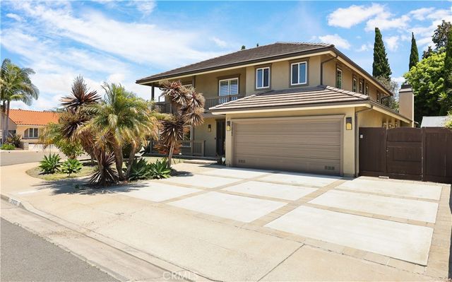 21822 Seacrest Ln, Huntington Beach, CA 92646