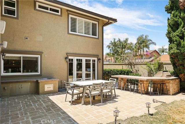 21822 Seacrest Ln, Huntington Beach, CA 92646
