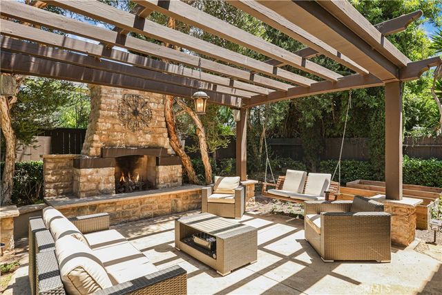 21822 Seacrest Ln, Huntington Beach, CA 92646