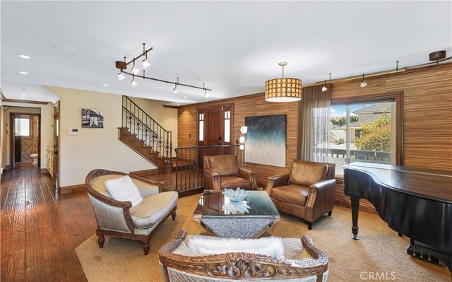 21822 Seacrest Ln, Huntington Beach, CA 92646