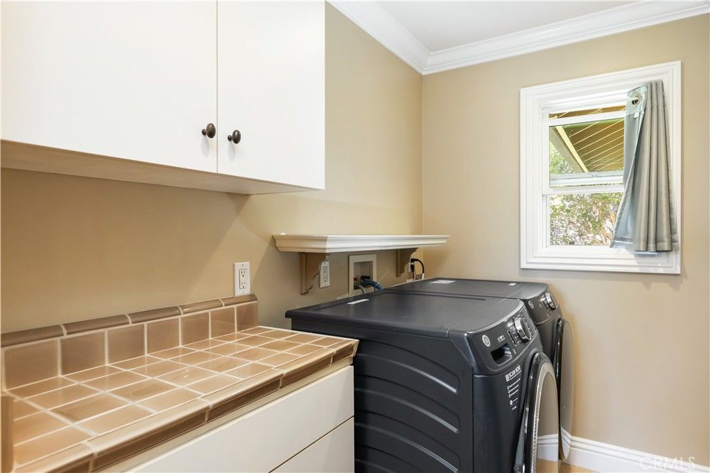 Image 27 of property listing at 21822 Seacrest Ln, Huntington Beach, CA 92646