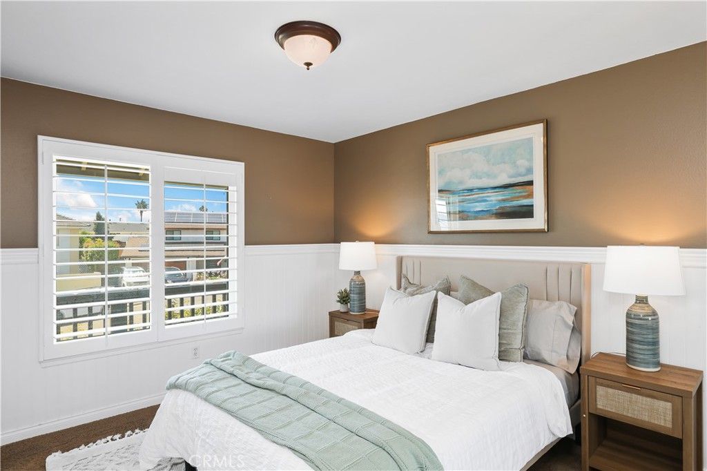 Image 36 of property listing at 21822 Seacrest Ln, Huntington Beach, CA 92646