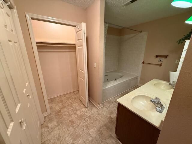 7 James River Lane, Kimberling City, MO 65686