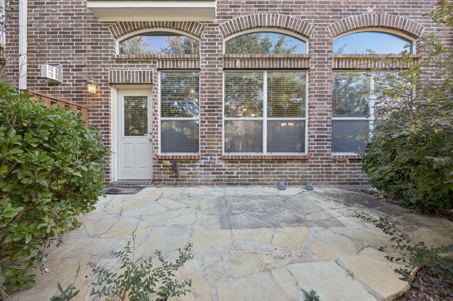 2944 Sicily Way 1202, Lewisville, TX 75067