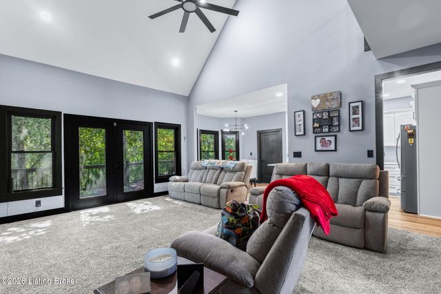 4416 Stone Wynde Dr, Louisville, KY 40272