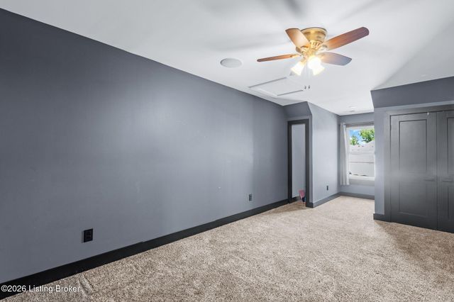 4416 Stone Wynde Dr, Louisville, KY 40272