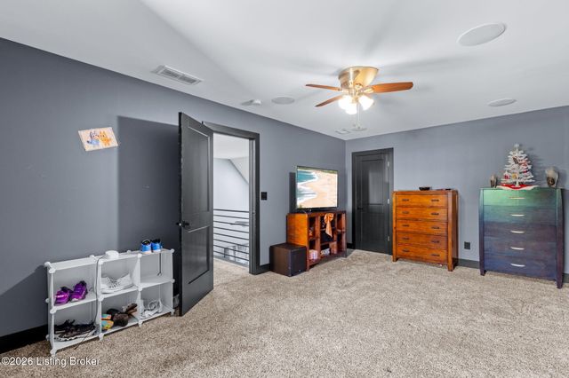 4416 Stone Wynde Dr, Louisville, KY 40272