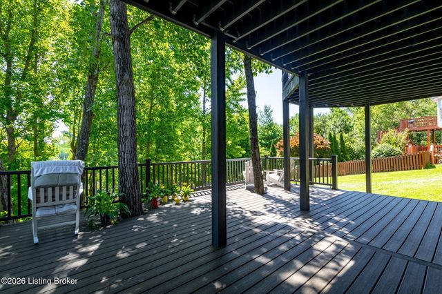 4416 Stone Wynde Dr, Louisville, KY 40272