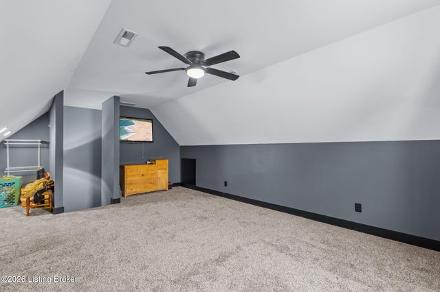 4416 Stone Wynde Dr, Louisville, KY 40272