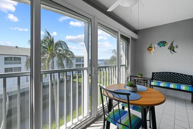 1550 NE Ocean Boulevard A-302, Stuart, FL 34996