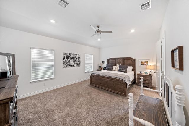 20183 Bushwick Falls Drive, Montgomery, TX 77316