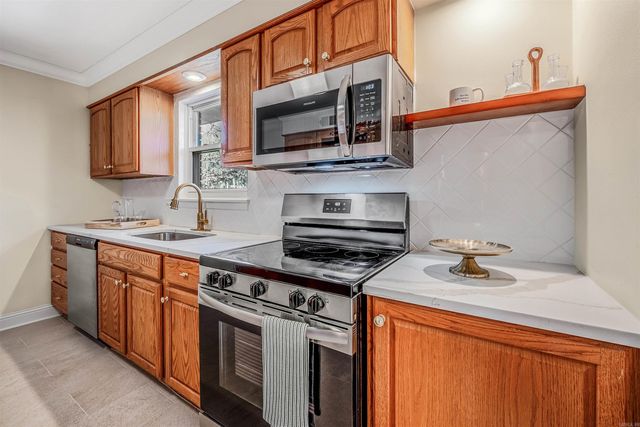 1607 Grove Hill Road, North Little Rock, AR 72116