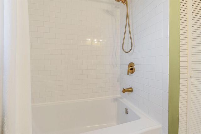 1607 Grove Hill Road, North Little Rock, AR 72116