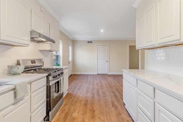 1607 Grove Hill Road, North Little Rock, AR 72116