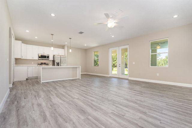 1041 Wesberry Street SE, Palm Bay, FL 32909