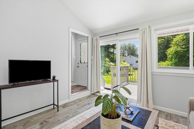 15 Newport Dr., Westford, MA 01886