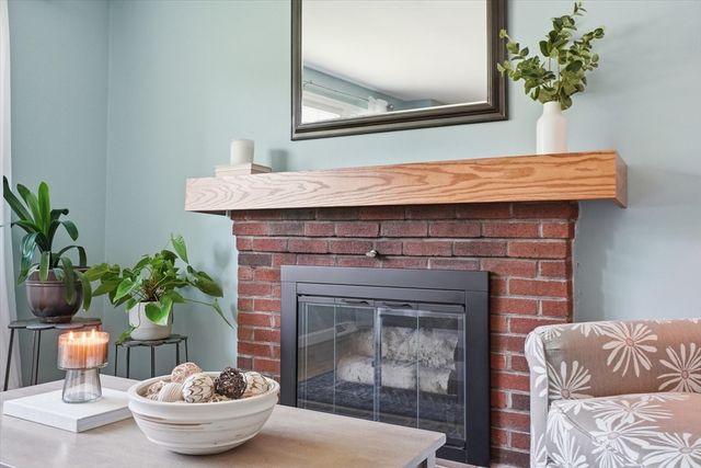 15 Newport Dr., Westford, MA 01886