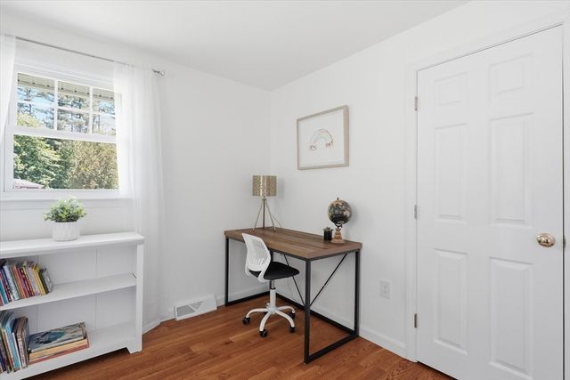 15 Newport Dr., Westford, MA 01886