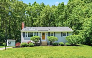 15 Newport Dr., Westford, MA 01886
