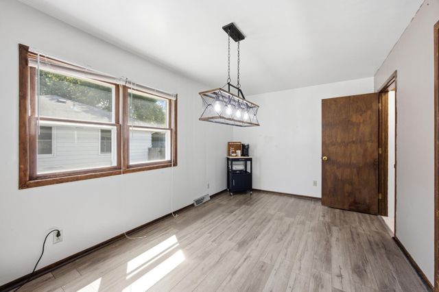 1617 14th Street S, Fargo, ND 58103
