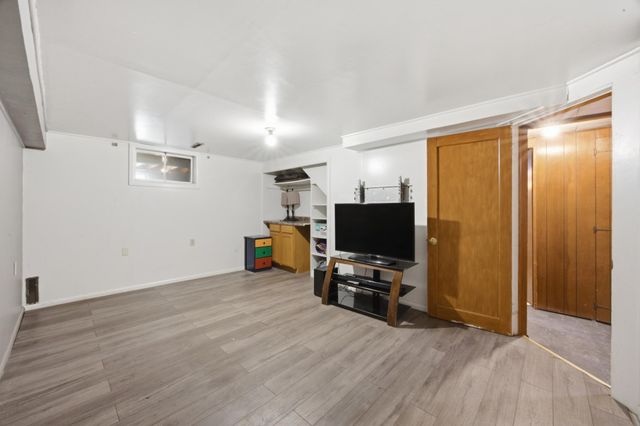 1617 14th Street S, Fargo, ND 58103