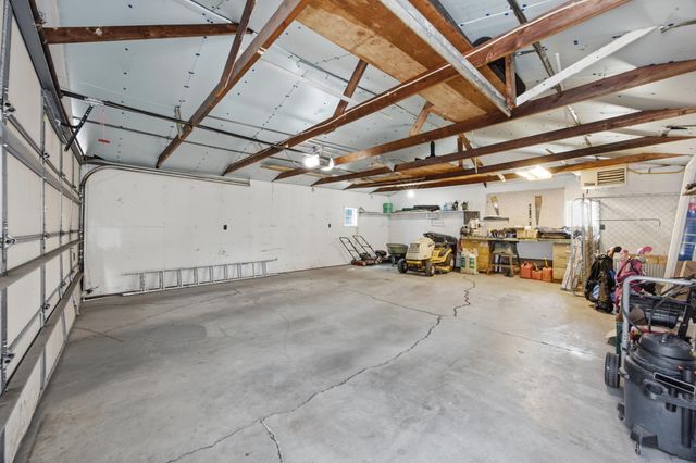 1617 14th Street S, Fargo, ND 58103