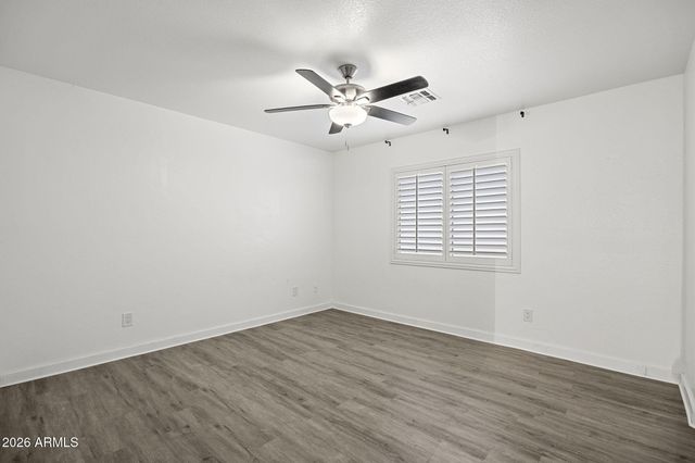 21237 N 92ND Avenue, Peoria, AZ 85382