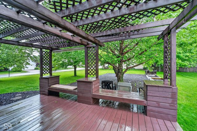 16704 Earl Park Court, Westfield, IN 46074