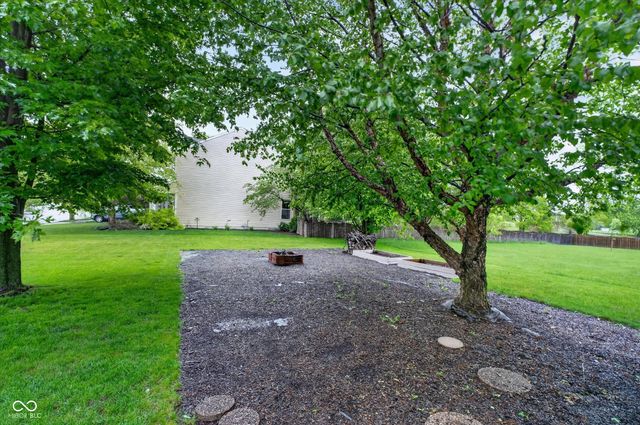 16704 Earl Park Court, Westfield, IN 46074