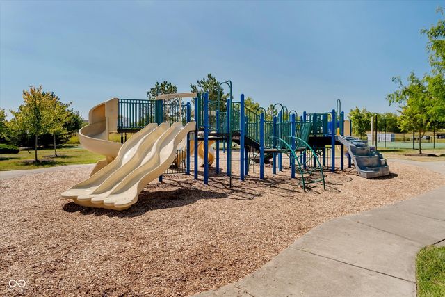 16704 Earl Park Court, Westfield, IN 46074