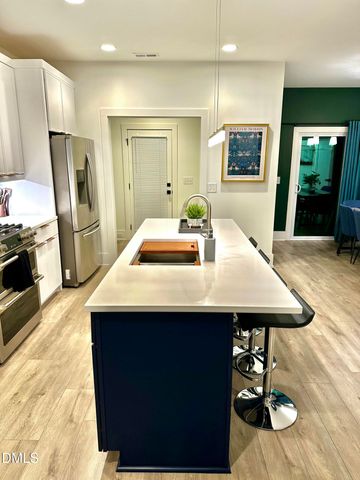 138 E End Avenue, Durham, NC 27703