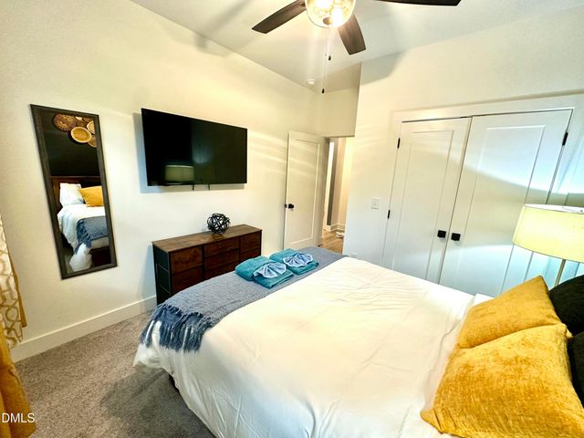 138 E End Avenue, Durham, NC 27703