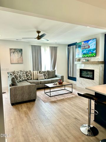 138 E End Avenue, Durham, NC 27703