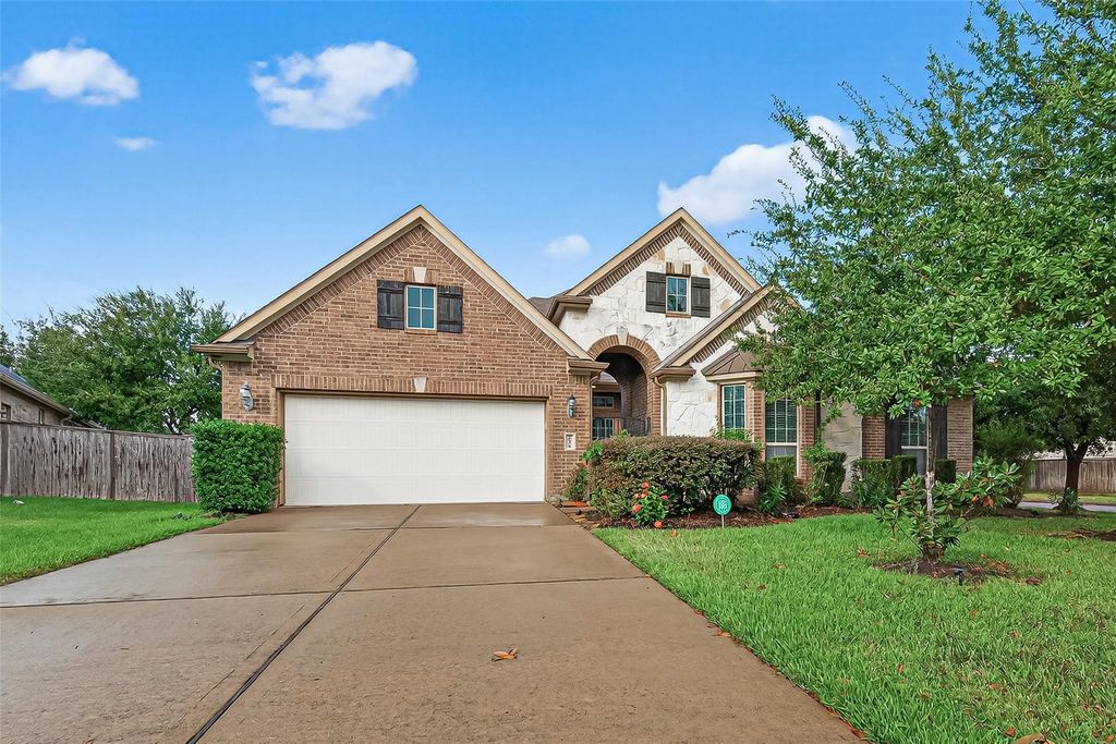 20526 Sparrows Spur Street, Richmond, TX 77406