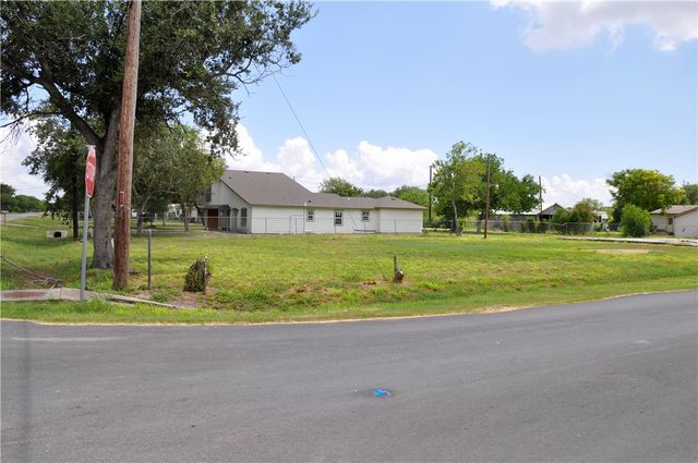 11837 Mallard Dr, Corpus Christi, TX 78410